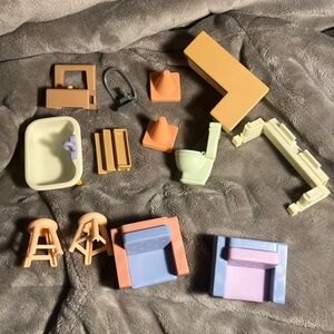 Bluey Doll House Playset Furniture Replacement 13 Pieces Toilet Sink Chairs MORE